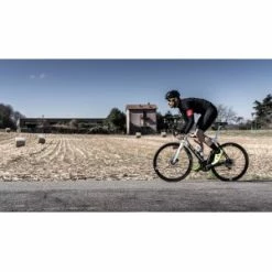 Colnago E64 -Vélos et Accessoires Soldes velo de route electrique colnago e64 4