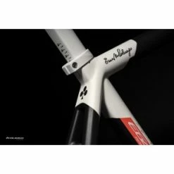 Colnago E64 -Vélos et Accessoires Soldes velo de route electrique colnago e64 7
